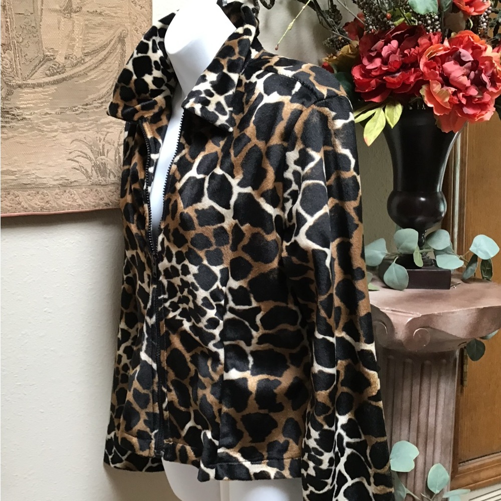 Selene Sport Leopard Print Jacket - Picture 2 of 8